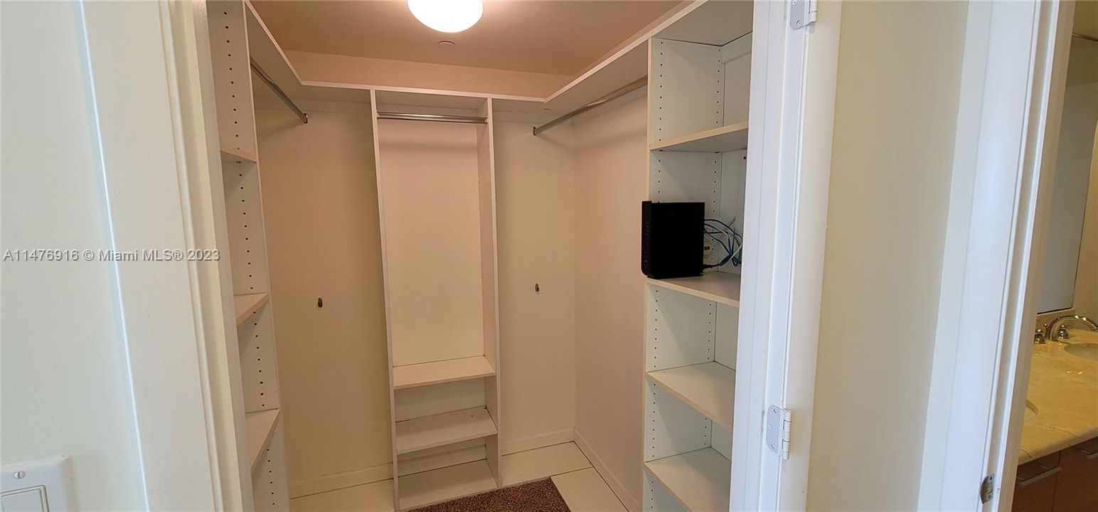 Recently Rented: $4,200 (2 beds, 2 baths, 1256 Square Feet)