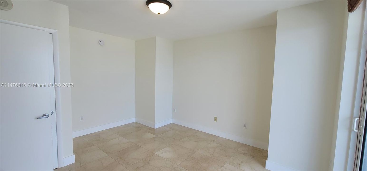 Recently Rented: $4,200 (2 beds, 2 baths, 1256 Square Feet)