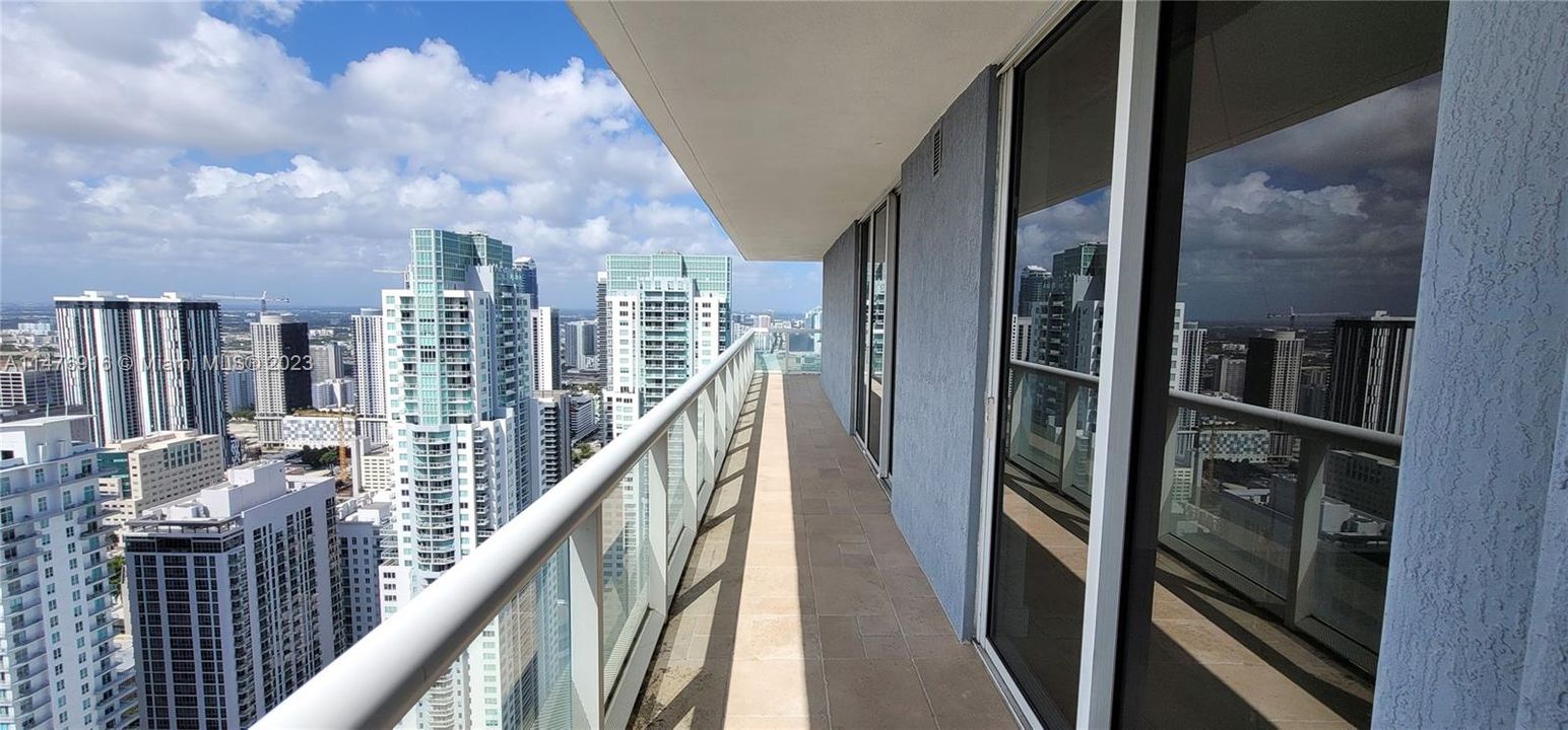 Recently Rented: $4,200 (2 beds, 2 baths, 1256 Square Feet)