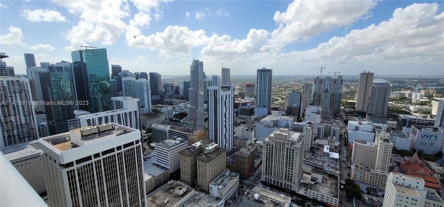 Recently Rented: $4,200 (2 beds, 2 baths, 1256 Square Feet)