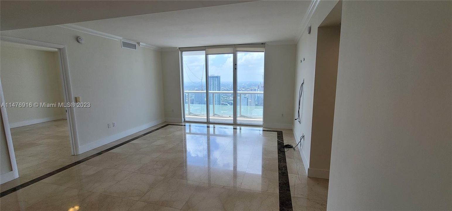 Recently Rented: $4,200 (2 beds, 2 baths, 1256 Square Feet)