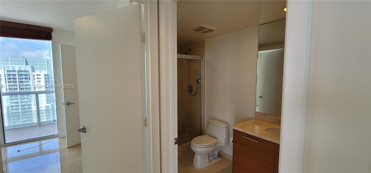 Recently Rented: $4,200 (2 beds, 2 baths, 1256 Square Feet)