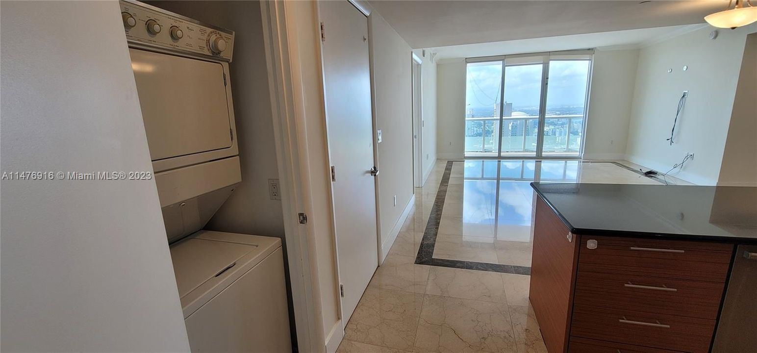 Recently Rented: $4,200 (2 beds, 2 baths, 1256 Square Feet)