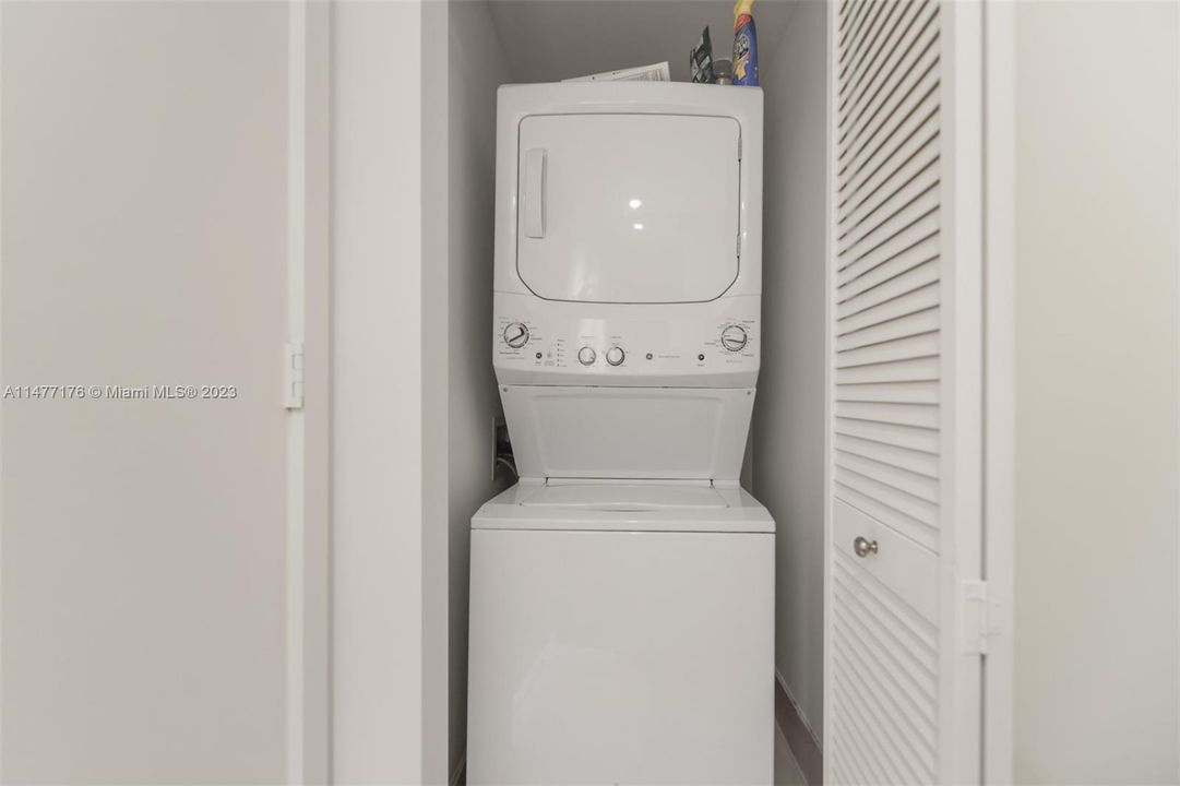 Recientemente alquilado: $3,999 (1 camas, 1 baños, 0 Pies cuadrados)