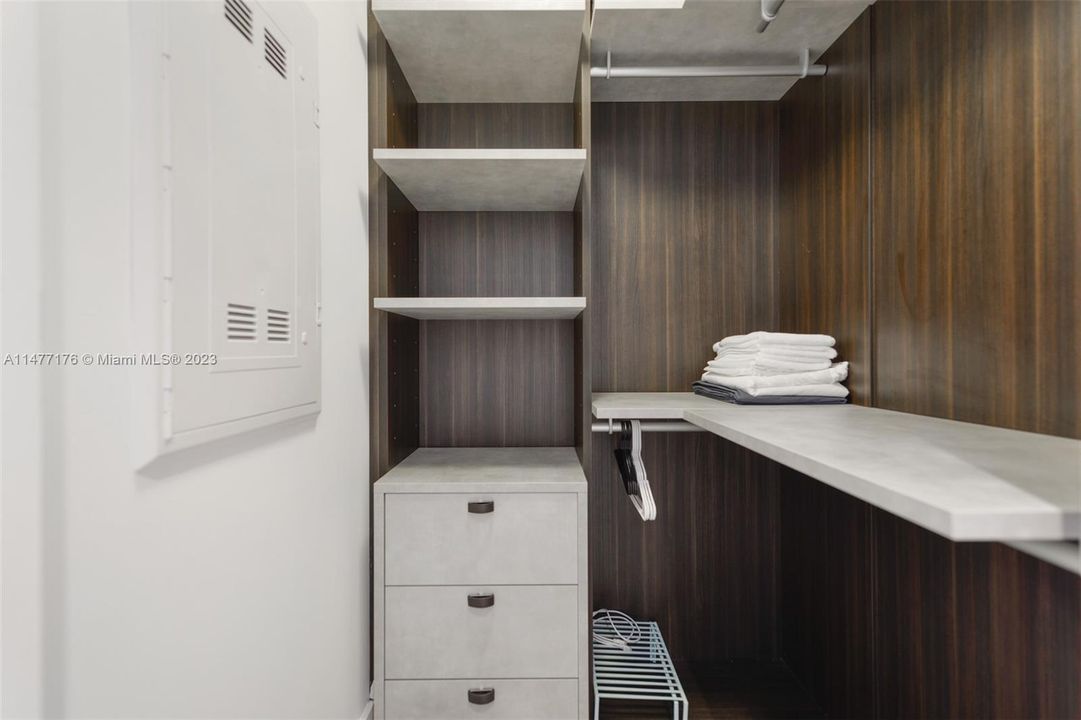 Recientemente alquilado: $3,999 (1 camas, 1 baños, 0 Pies cuadrados)