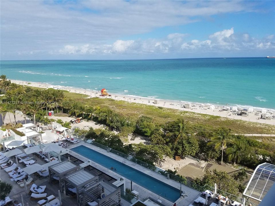 Recently Sold: $1,875,000 (2 beds, 1 baths, 900 Square Feet)