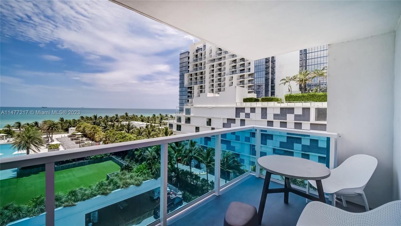 Recently Sold: $1,875,000 (2 beds, 1 baths, 900 Square Feet)