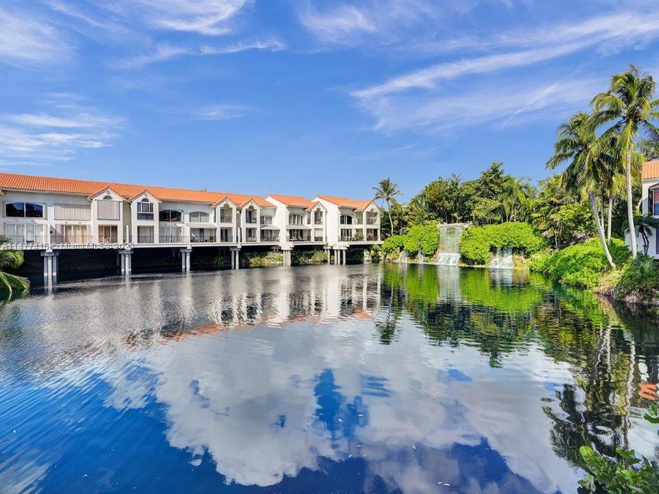 最近租的: $7,500 (3 贝兹, 4 浴室, 2815 平方英尺)