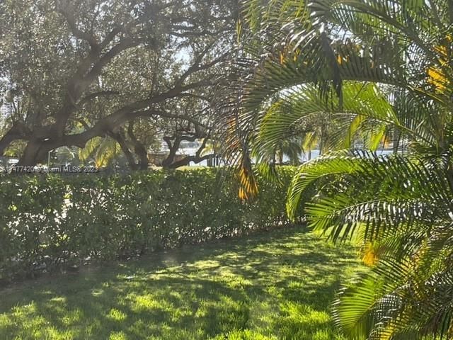 Recently Sold: $2,290,000 (6 beds, 6 baths, 4272 Square Feet)