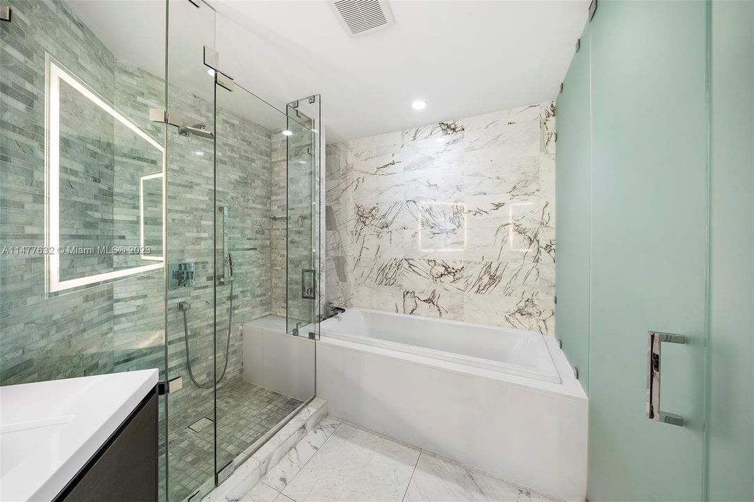 Recently Rented: $7,000 (2 beds, 3 baths, 1552 Square Feet)