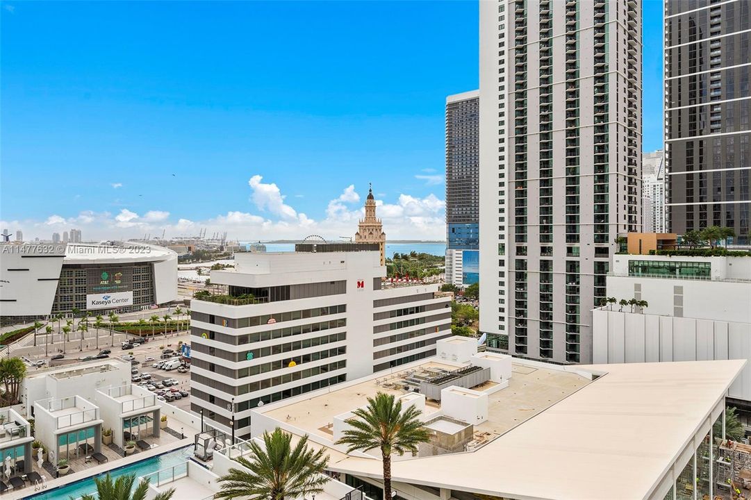 Recently Rented: $7,000 (2 beds, 3 baths, 1552 Square Feet)