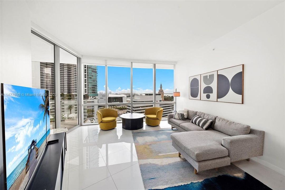 Recently Rented: $7,000 (2 beds, 3 baths, 1552 Square Feet)