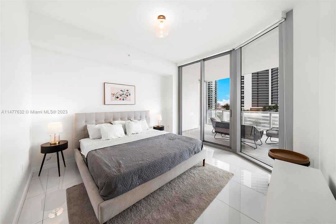 Recently Rented: $7,000 (2 beds, 3 baths, 1552 Square Feet)