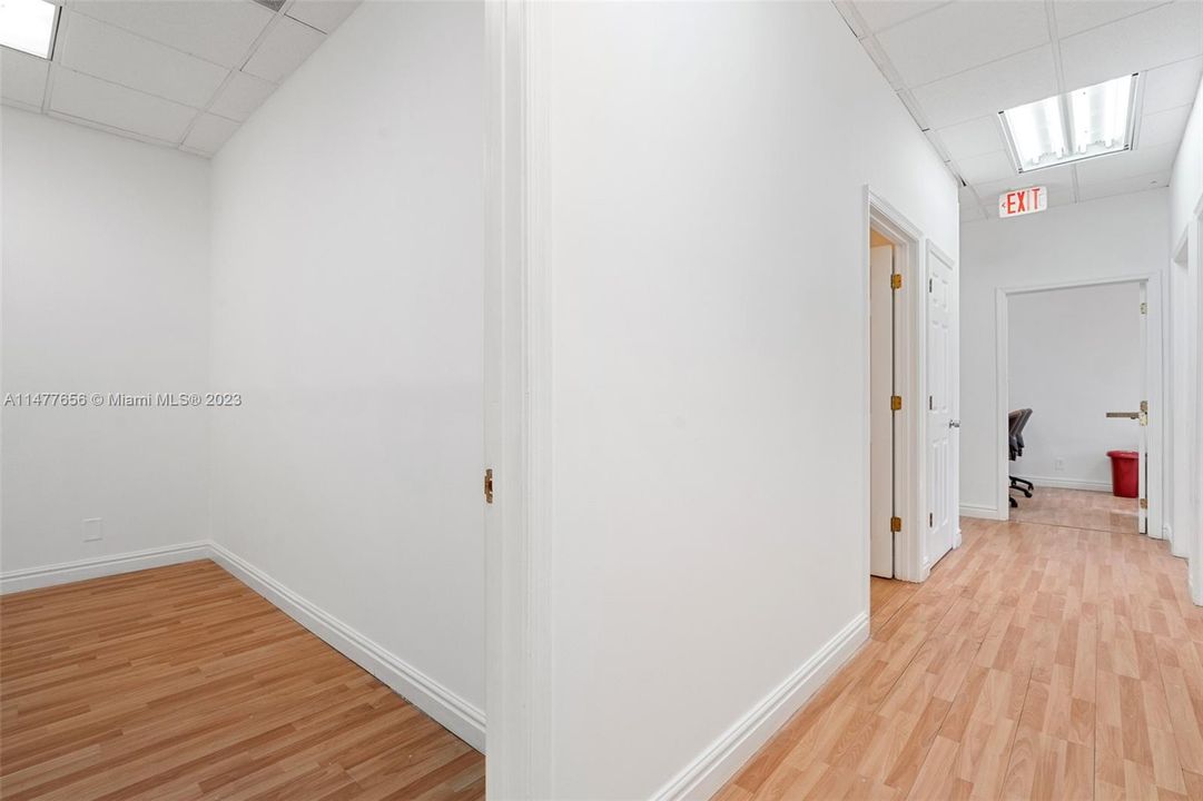 最近售出: $240,000 (0 贝兹, 0 浴室, 0 平方英尺)