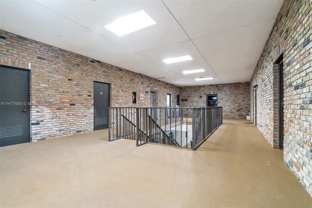 最近售出: $240,000 (0 贝兹, 0 浴室, 0 平方英尺)