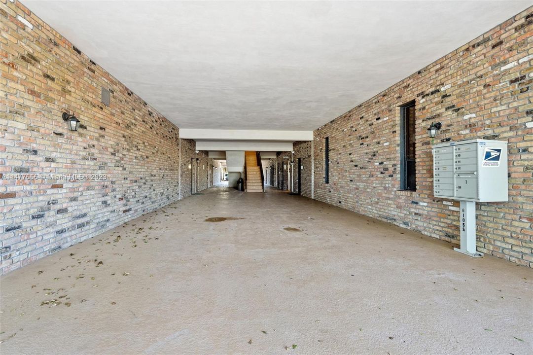 最近售出: $240,000 (0 贝兹, 0 浴室, 0 平方英尺)