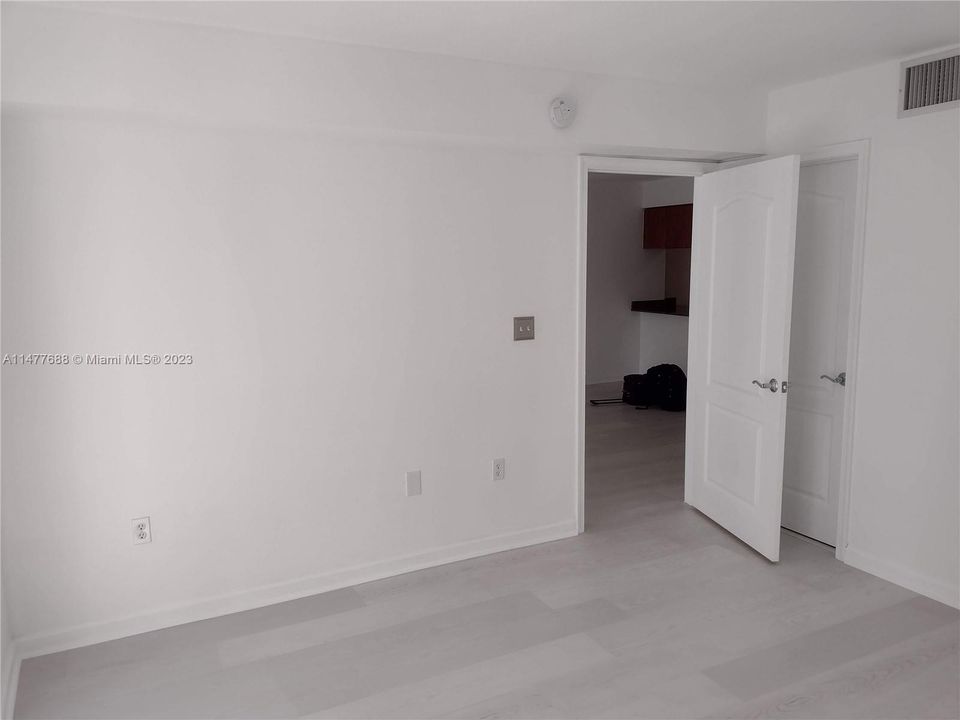 Recently Rented: $2,900 (1 beds, 1 baths, 740 Square Feet)