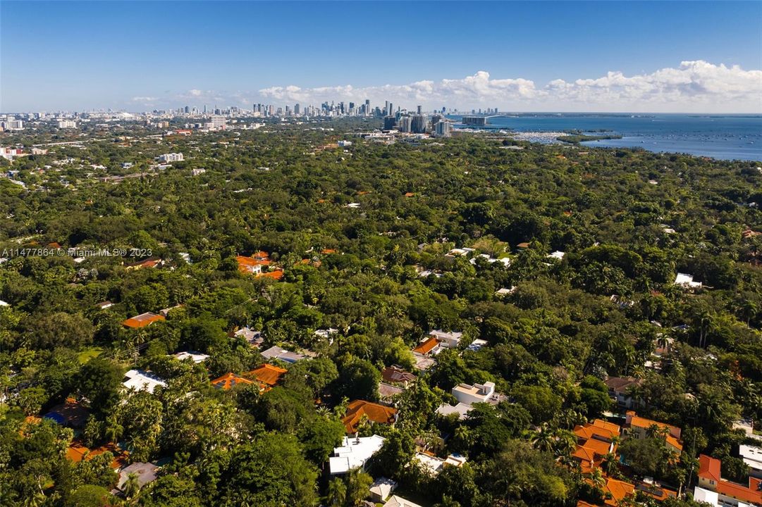 Recently Sold: $3,750,000 (5 beds, 4 baths, 4600 Square Feet)