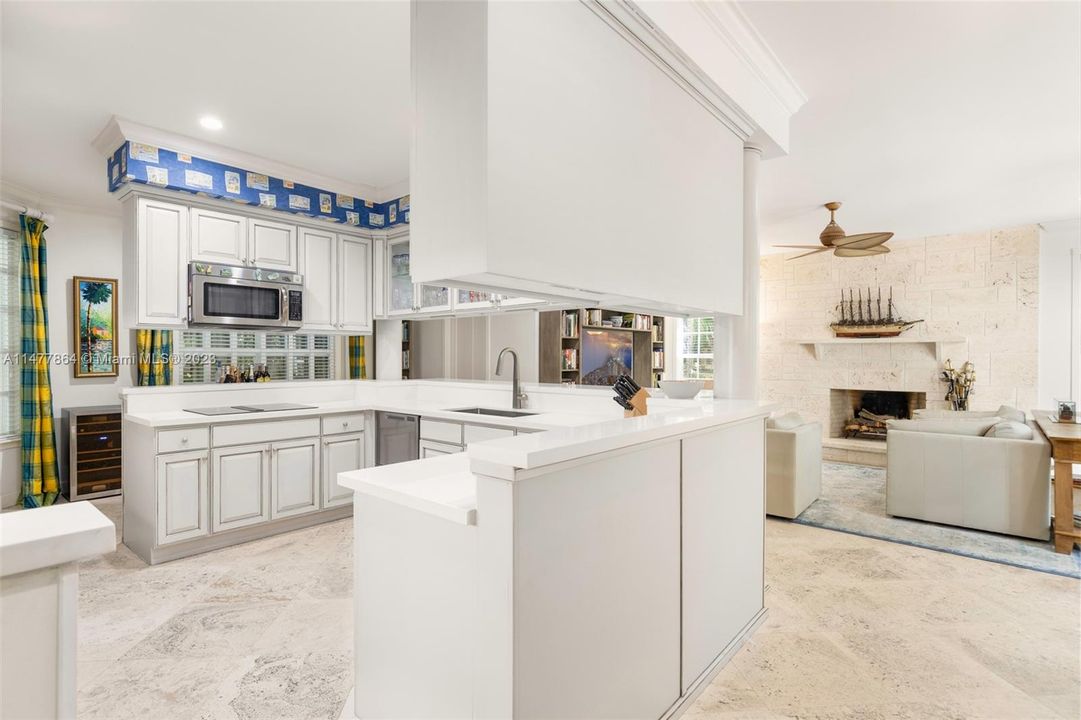 Recently Sold: $3,750,000 (5 beds, 4 baths, 4600 Square Feet)