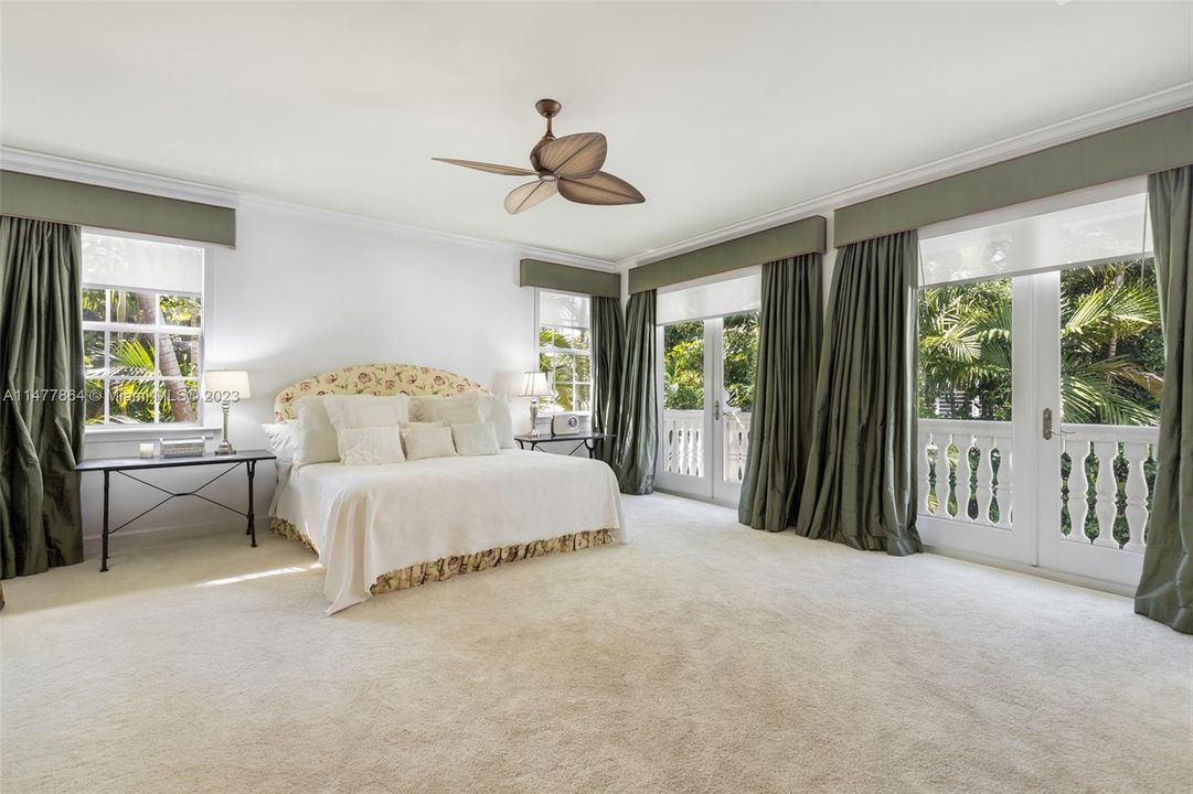 Recently Sold: $3,750,000 (5 beds, 4 baths, 4600 Square Feet)