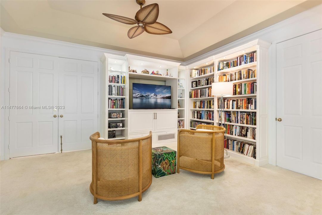 Recently Sold: $3,750,000 (5 beds, 4 baths, 4600 Square Feet)