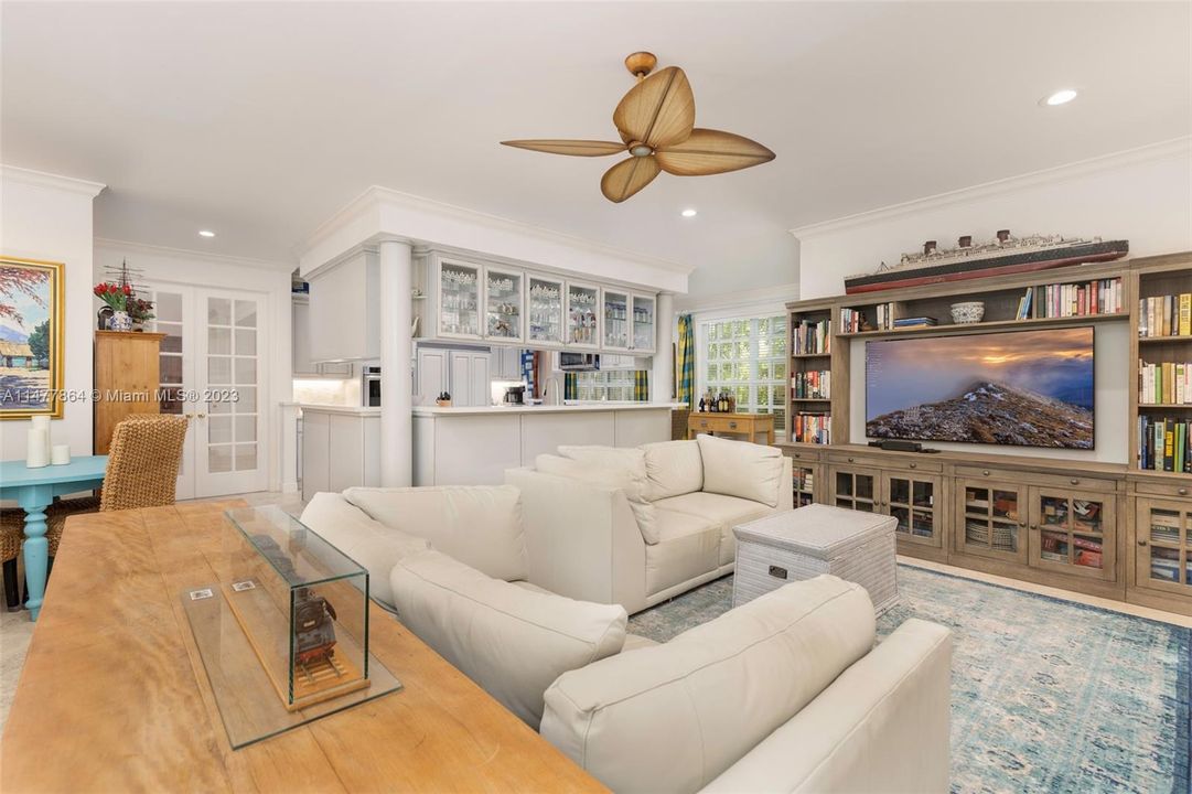 Recently Sold: $3,750,000 (5 beds, 4 baths, 4600 Square Feet)