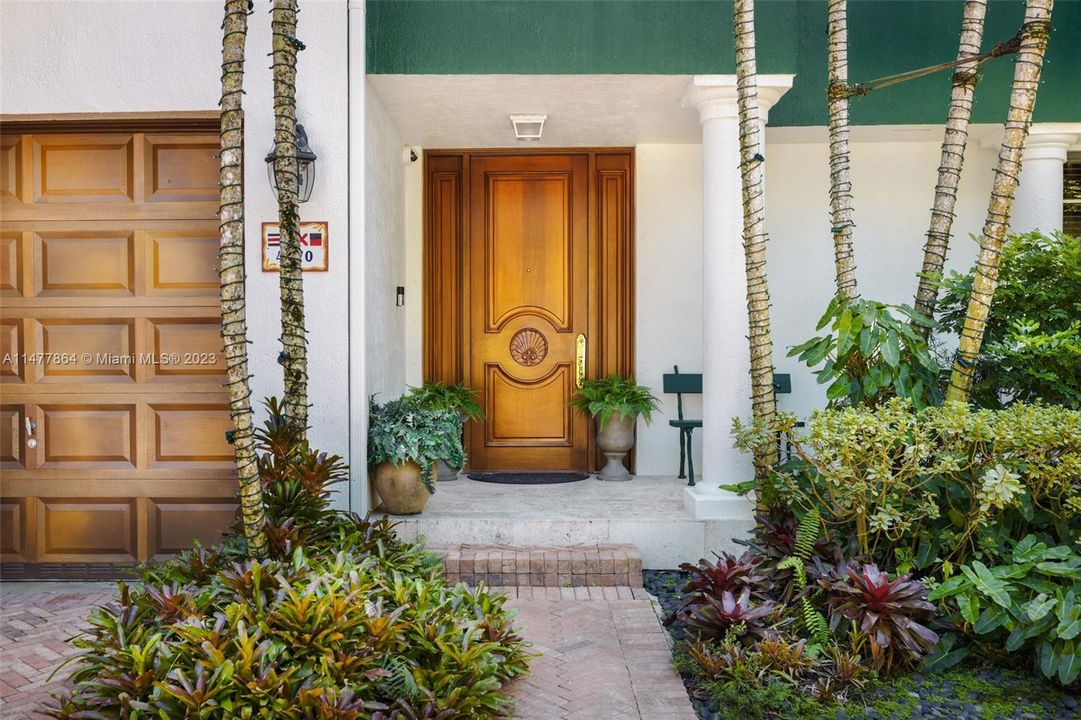 Recently Sold: $3,750,000 (5 beds, 4 baths, 4600 Square Feet)