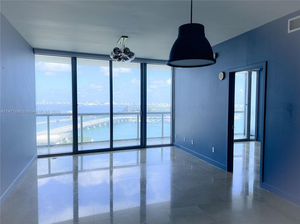 Recently Rented: $3,800 (1 beds, 1 baths, 845 Square Feet)