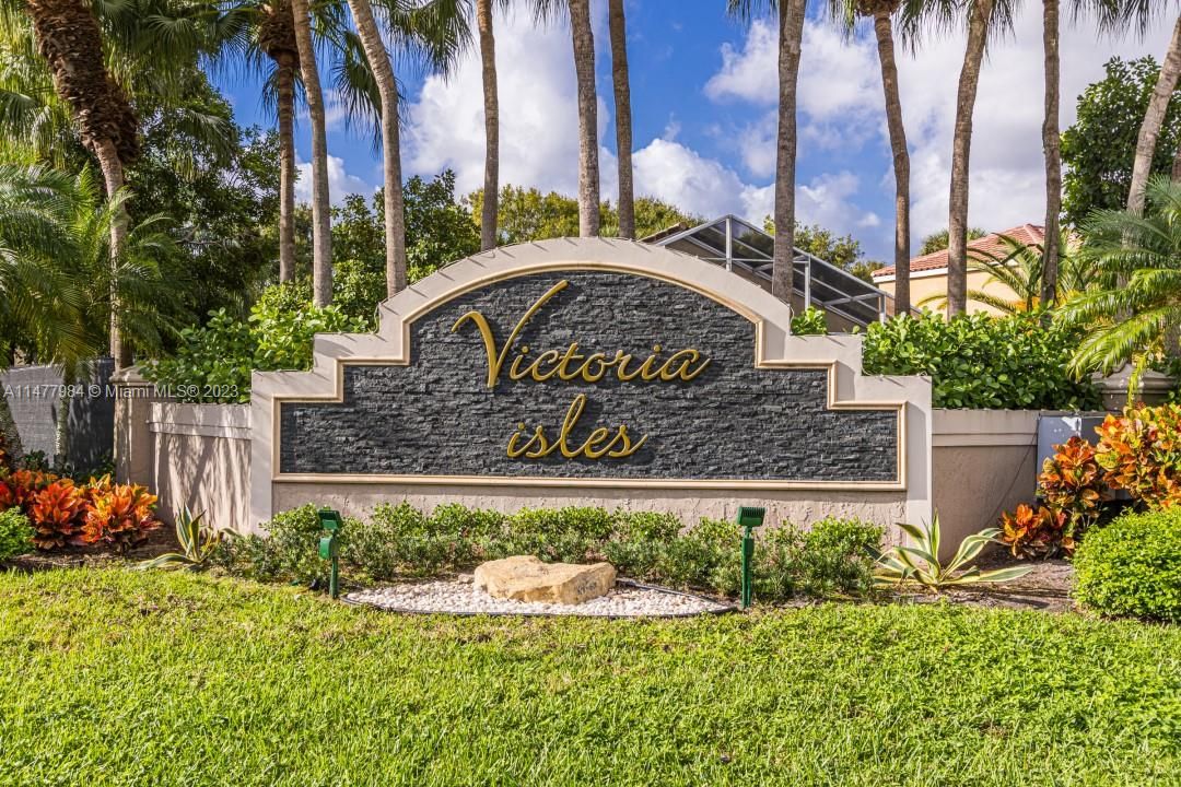 Vendido Recientemente: $410,000 (3 camas, 2 baños, 1524 Pies cuadrados)