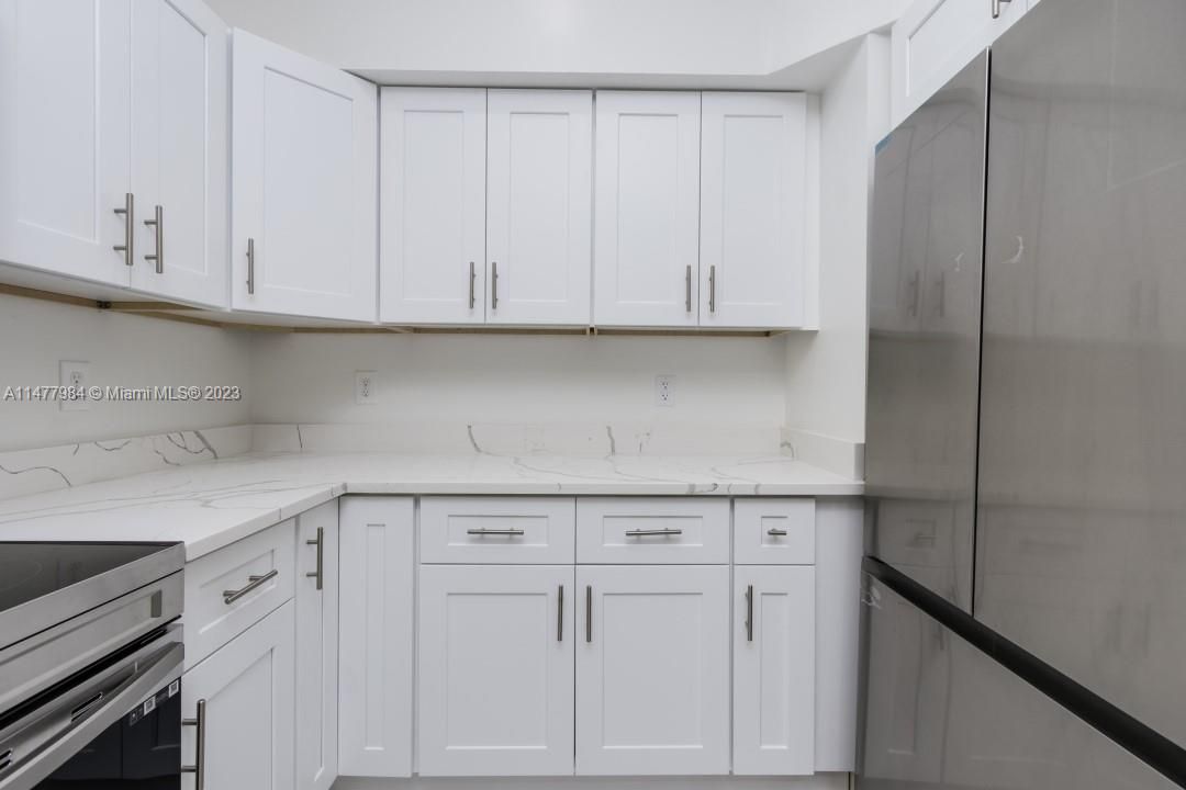 Vendido Recientemente: $410,000 (3 camas, 2 baños, 1524 Pies cuadrados)