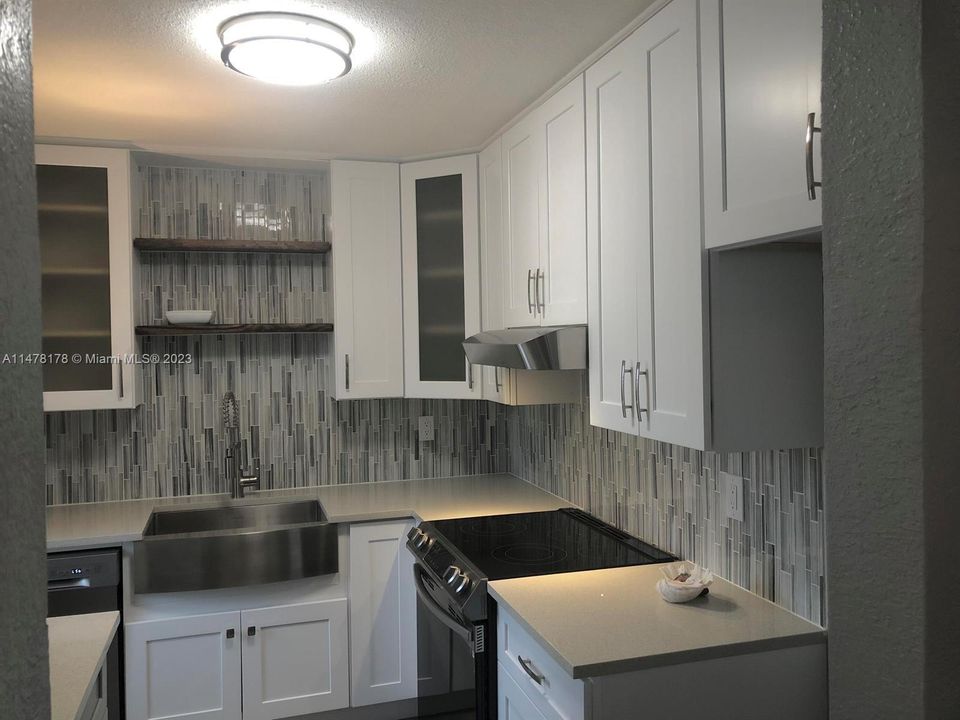 Recently Rented: $2,600 (3 beds, 2 baths, 1496 Square Feet)