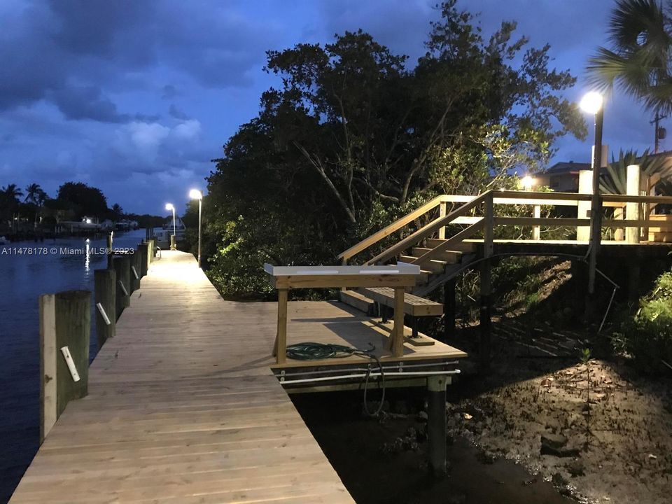 Recently Rented: $2,600 (3 beds, 2 baths, 1496 Square Feet)