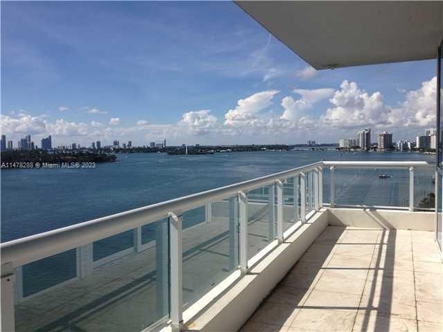 Recently Rented: $6,700 (2 beds, 2 baths, 1058 Square Feet)