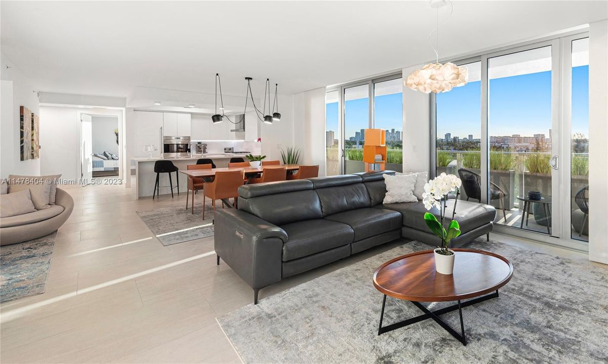 Recently Sold: $1,199,000 (2 beds, 2 baths, 1620 Square Feet)