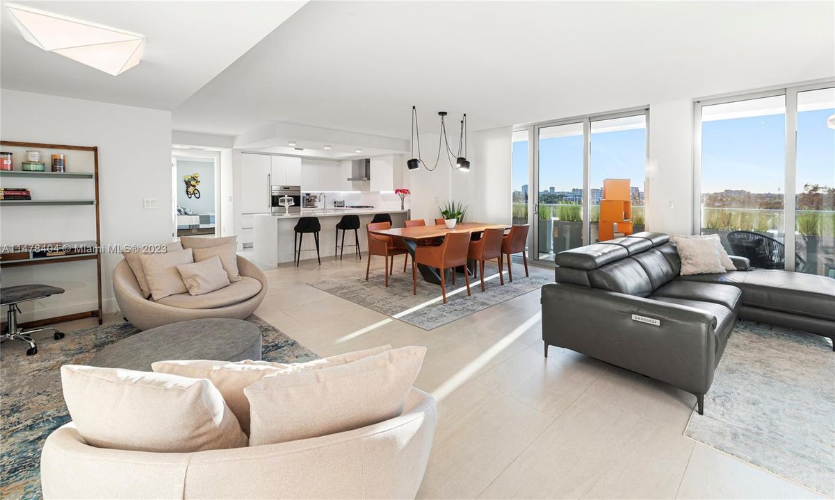 Recently Sold: $1,199,000 (2 beds, 2 baths, 1620 Square Feet)