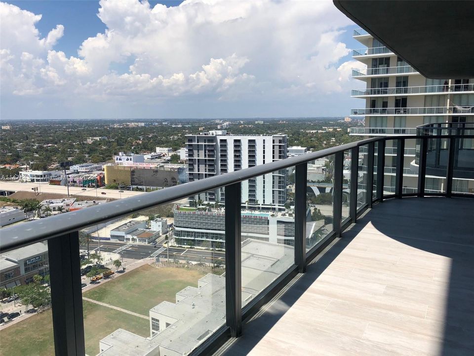 Recently Rented: $3,100 (1 beds, 1 baths, 593 Square Feet)