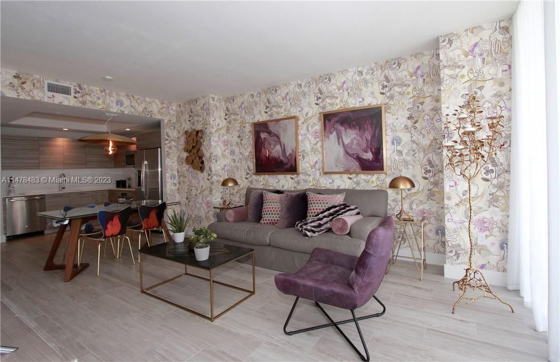 Recently Sold: $545,000 (1 beds, 1 baths, 737 Square Feet)