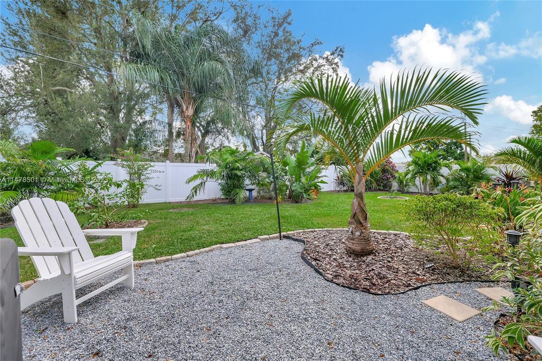 Recently Sold: $489,900 (4 beds, 2 baths, 2227 Square Feet)