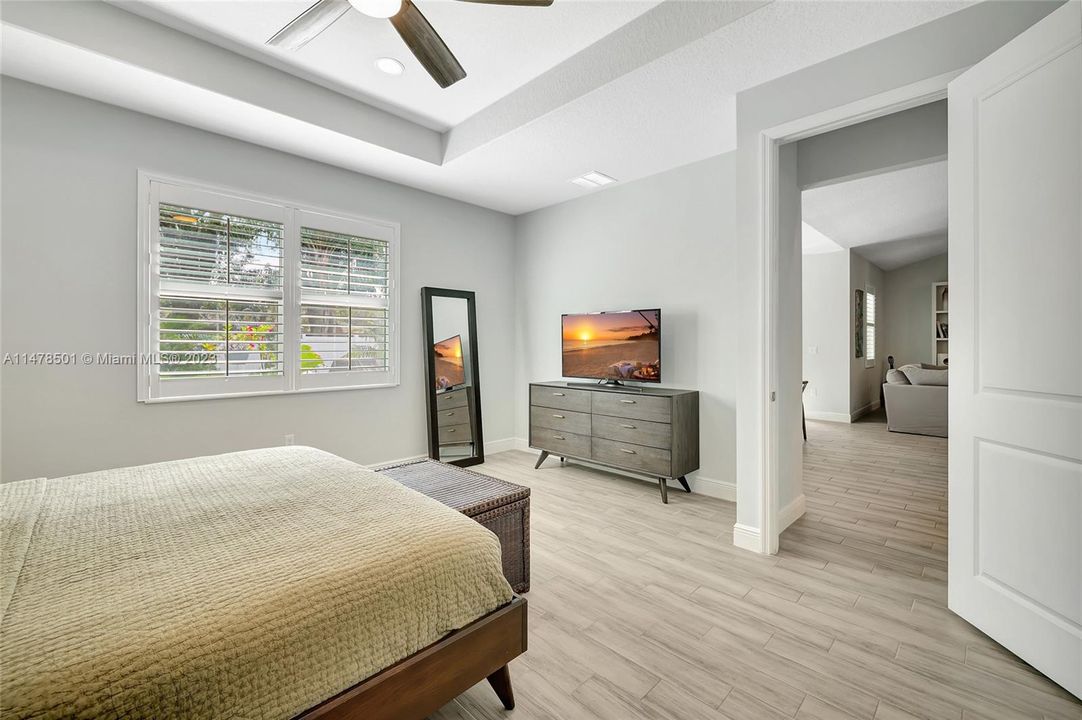 Recently Sold: $489,900 (4 beds, 2 baths, 2227 Square Feet)