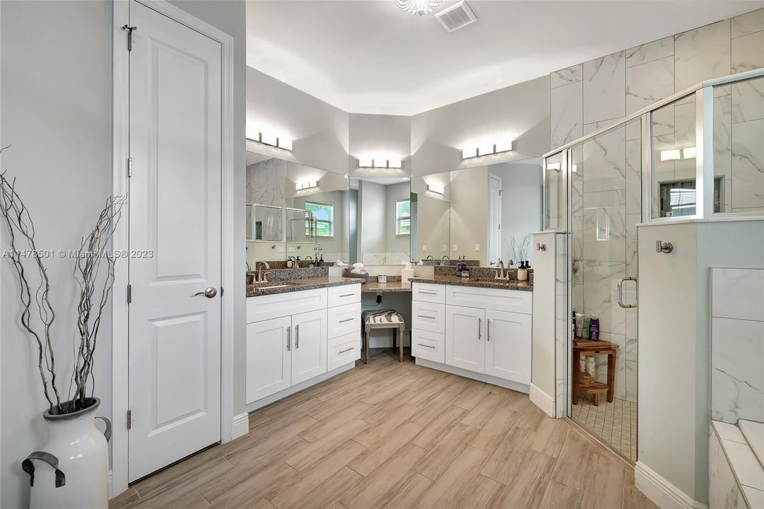 Recently Sold: $489,900 (4 beds, 2 baths, 2227 Square Feet)