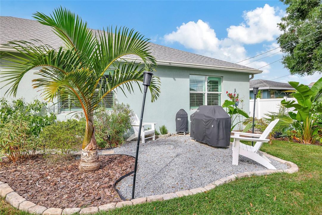 Recently Sold: $489,900 (4 beds, 2 baths, 2227 Square Feet)