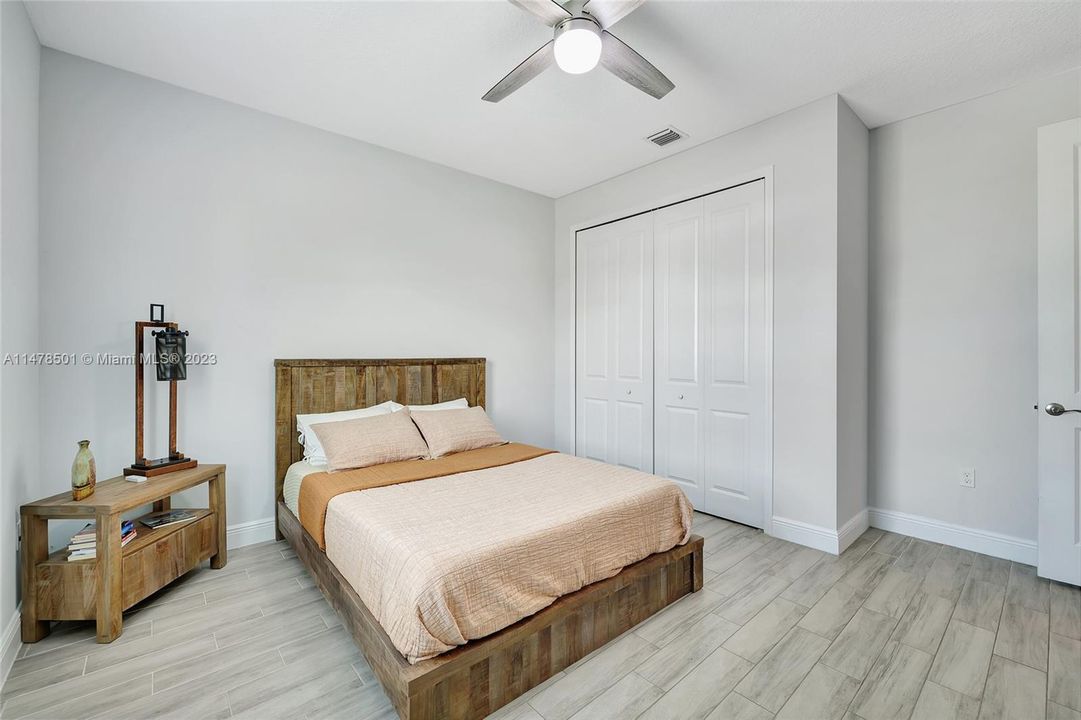 Recently Sold: $489,900 (4 beds, 2 baths, 2227 Square Feet)