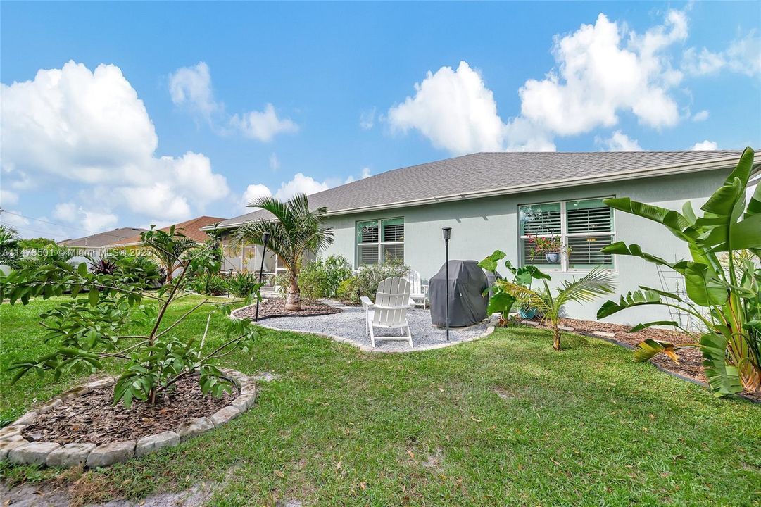 Recently Sold: $489,900 (4 beds, 2 baths, 2227 Square Feet)