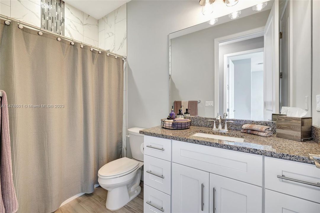 Recently Sold: $489,900 (4 beds, 2 baths, 2227 Square Feet)