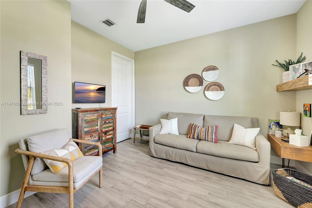 Recently Sold: $489,900 (4 beds, 2 baths, 2227 Square Feet)