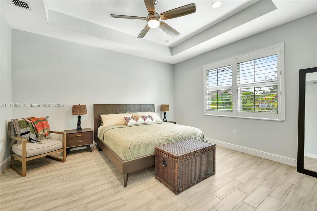 Recently Sold: $489,900 (4 beds, 2 baths, 2227 Square Feet)