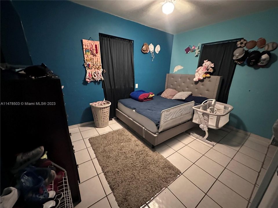 Recently Sold: $779,000 (0 beds, 0 baths, 1800 Square Feet)