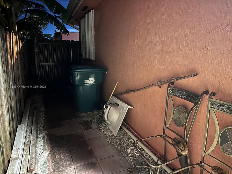 Recently Sold: $779,000 (0 beds, 0 baths, 1800 Square Feet)