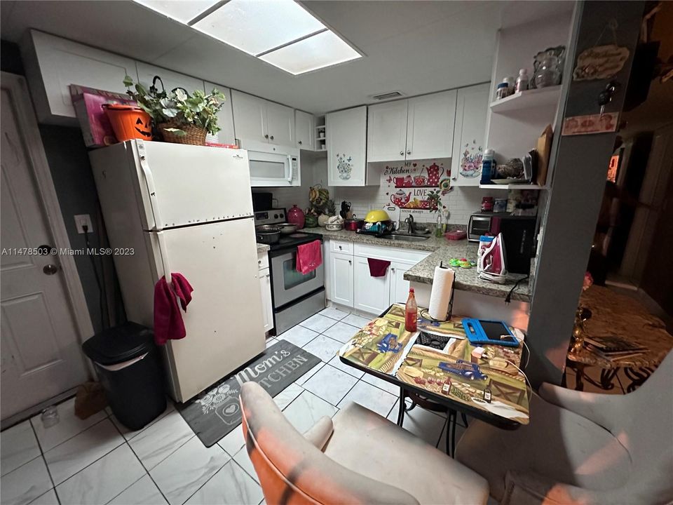 Recently Sold: $779,000 (0 beds, 0 baths, 1800 Square Feet)