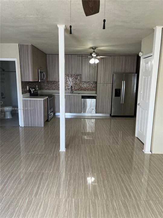 Recently Rented: $2,900 (3 beds, 2 baths, 1218 Square Feet)